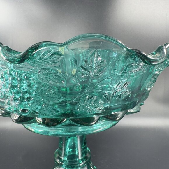 Westmoreland Laurel Green Paneled Grape Pedestal Compote Bowl Dish Sticker Tall - Picture 13 of 14